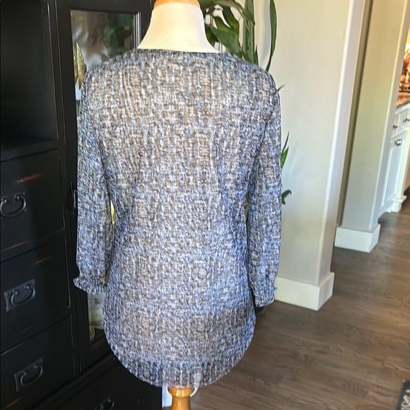 Anthropologie Gretchen Sheer Smocked Blouse (Size M) - Picture 7 of 9